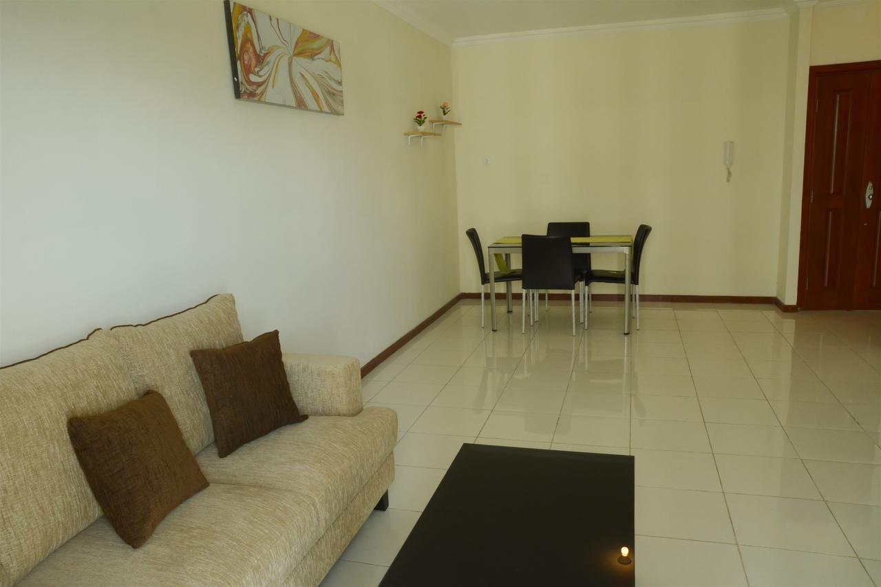 3Br Grand Palace With Private Bathtub By Travelio Jakarta Exteriör bild